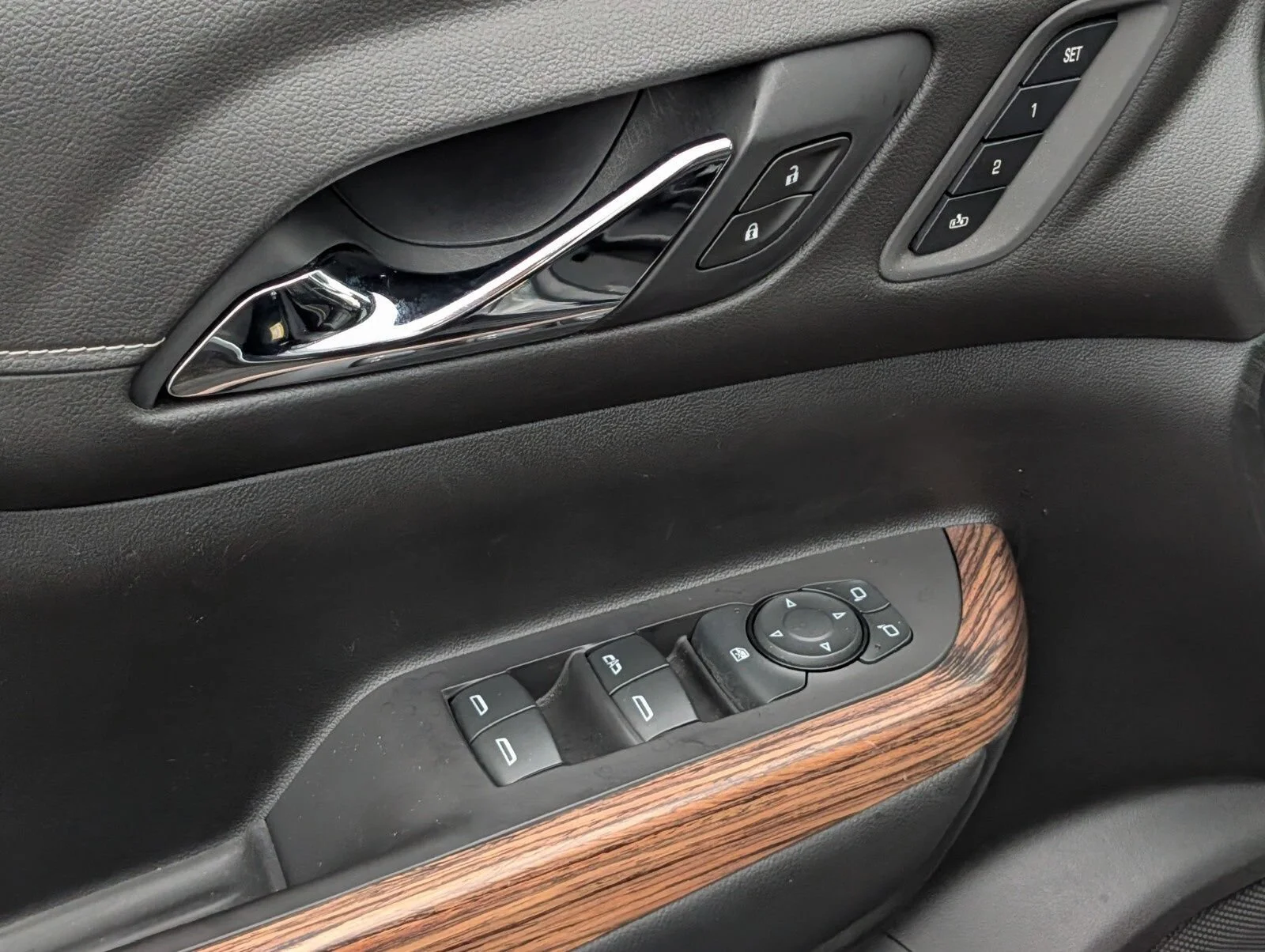 Used 2019 EBONY TWILIGHT METALLIC GMC Denali image 26
