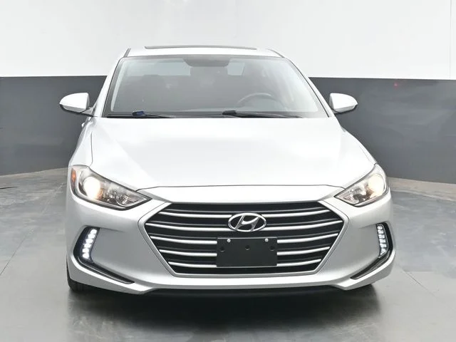 Used 2018 Silver Hyundai Value Edition image 3