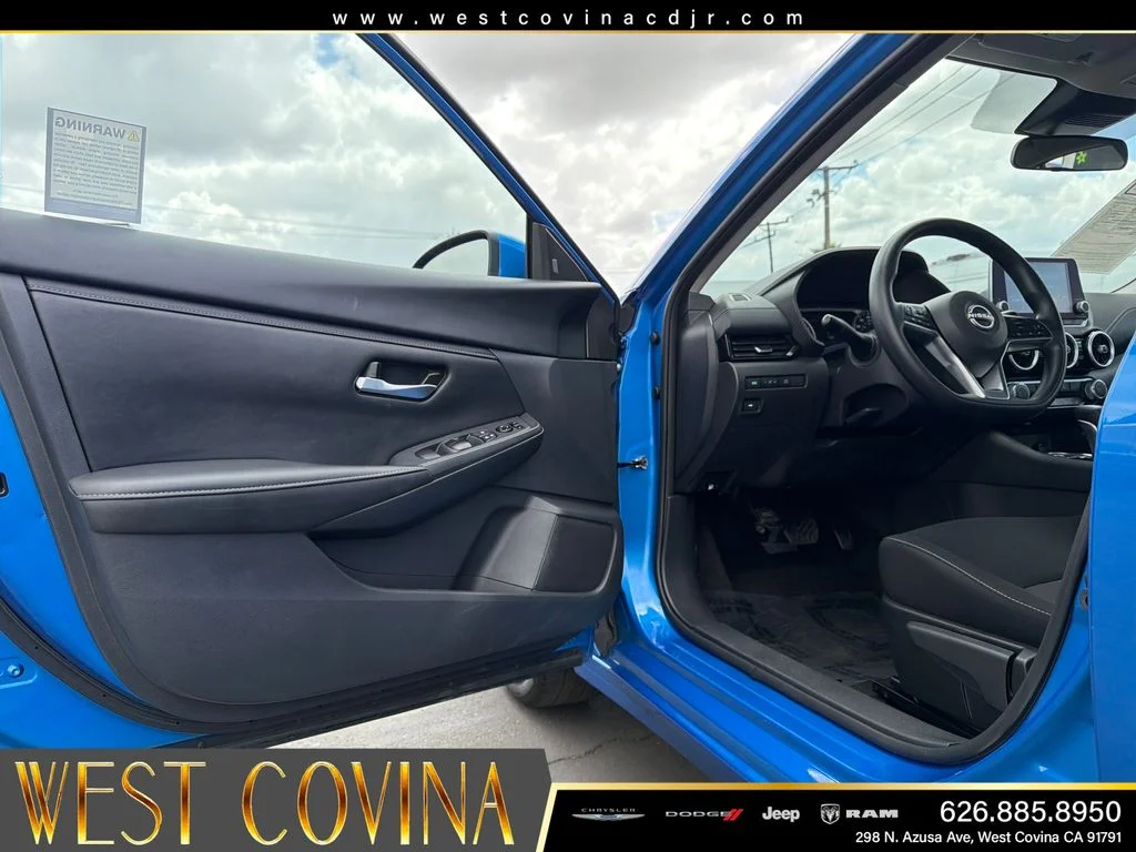 Used 2025 Blue Nissan SV image 10