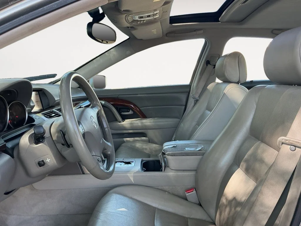 Used 2008 Silver Acura 3.5 image 11