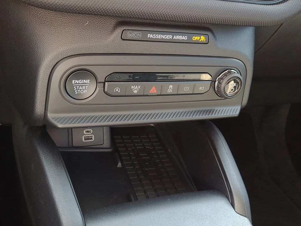 Used 2025 Red Ford Big Bend image 25