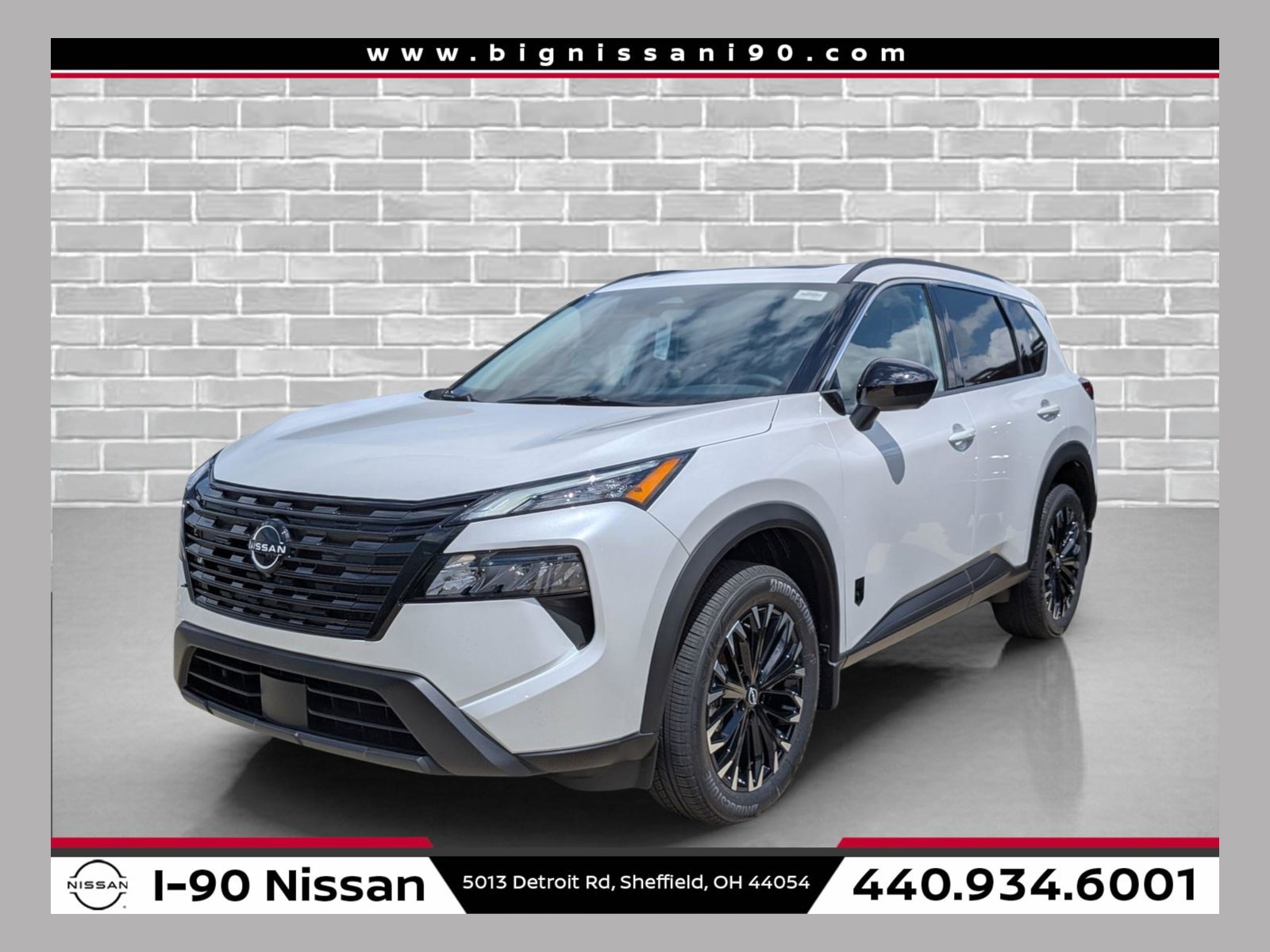 New 2026 Everest White Pearl TriCoat Nissan Dark Armor™ image 1