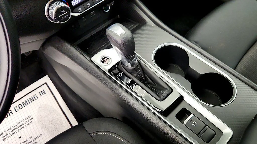 Used 2025 Super Black Nissan SV AWD w/ Special Edition Package image 18