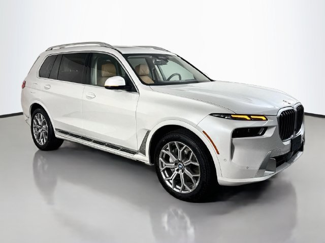 2027 BMW X7