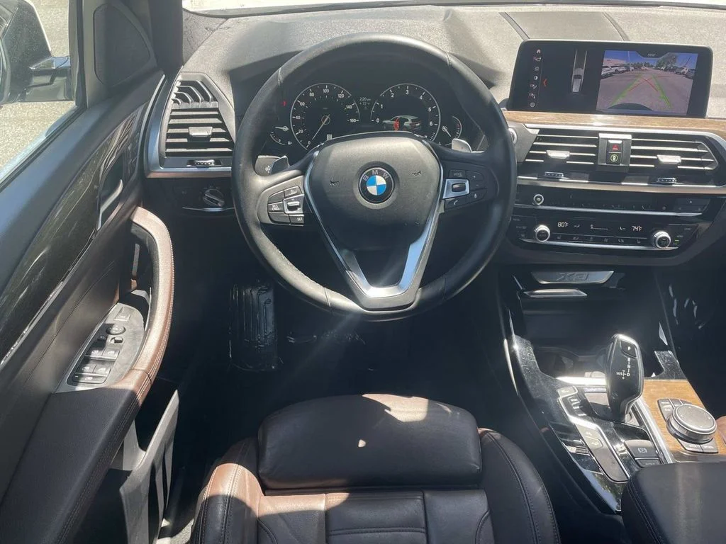 Used 2019 White BMW xDrive30i image 11
