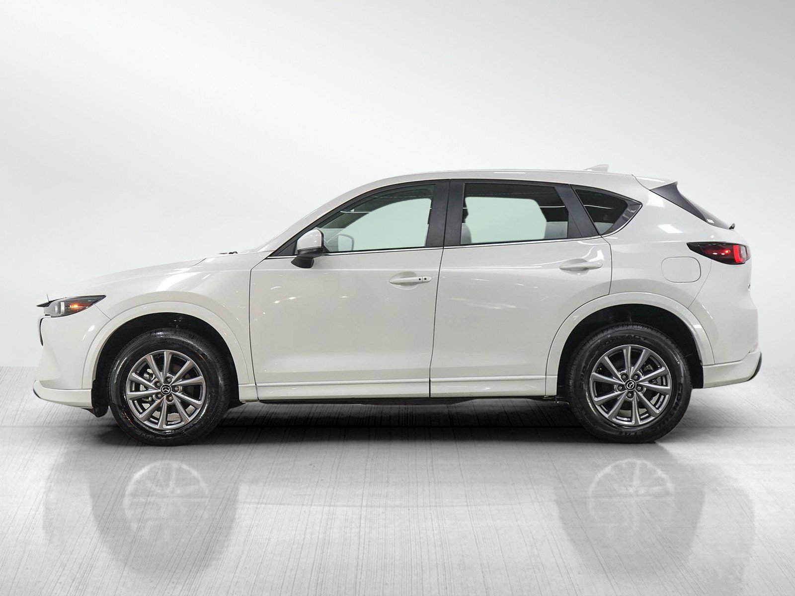 Used 2025 Rhodium White Metallic Mazda 2.5 S Preferred Package image 2