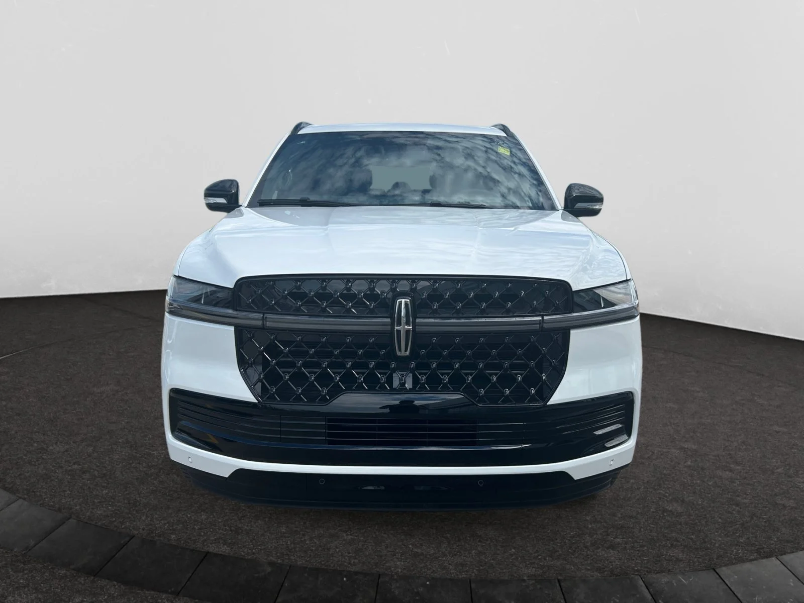 New 2027 Pristine White Metallic Tri-Coat Lincoln Reserve image 8