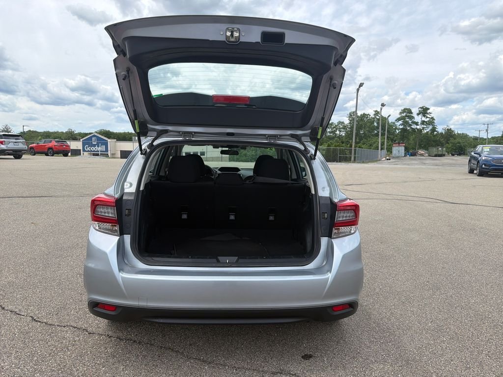 Used 2020 Silver Subaru Base image 7