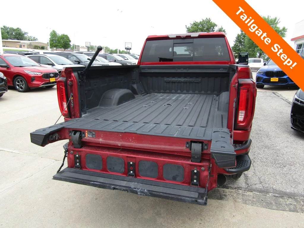 Used 2023 Red GMC Denali image 27
