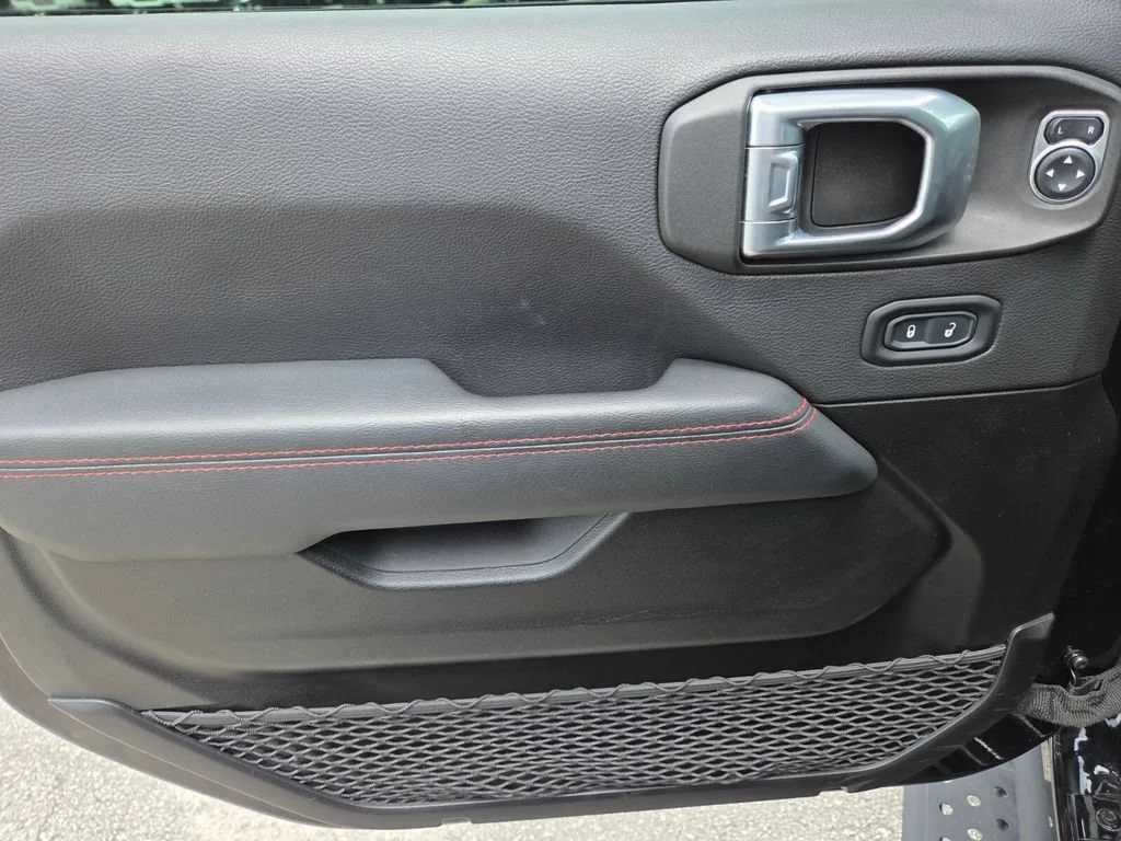 Used 2021 Black Clearcoat Jeep Unlimited Rubicon image 30