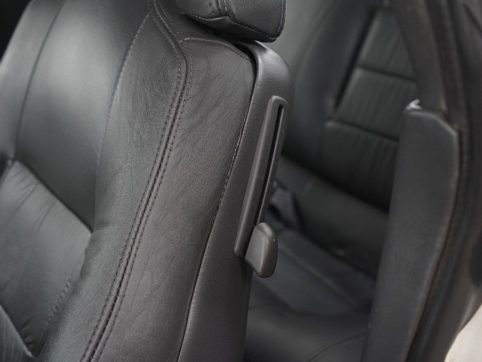 Used 1992 White Subaru  image 21