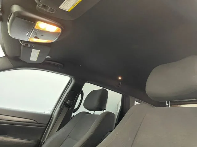 Used 2017 Diamond Black Crystal Pearlcoat Jeep Laredo image 5