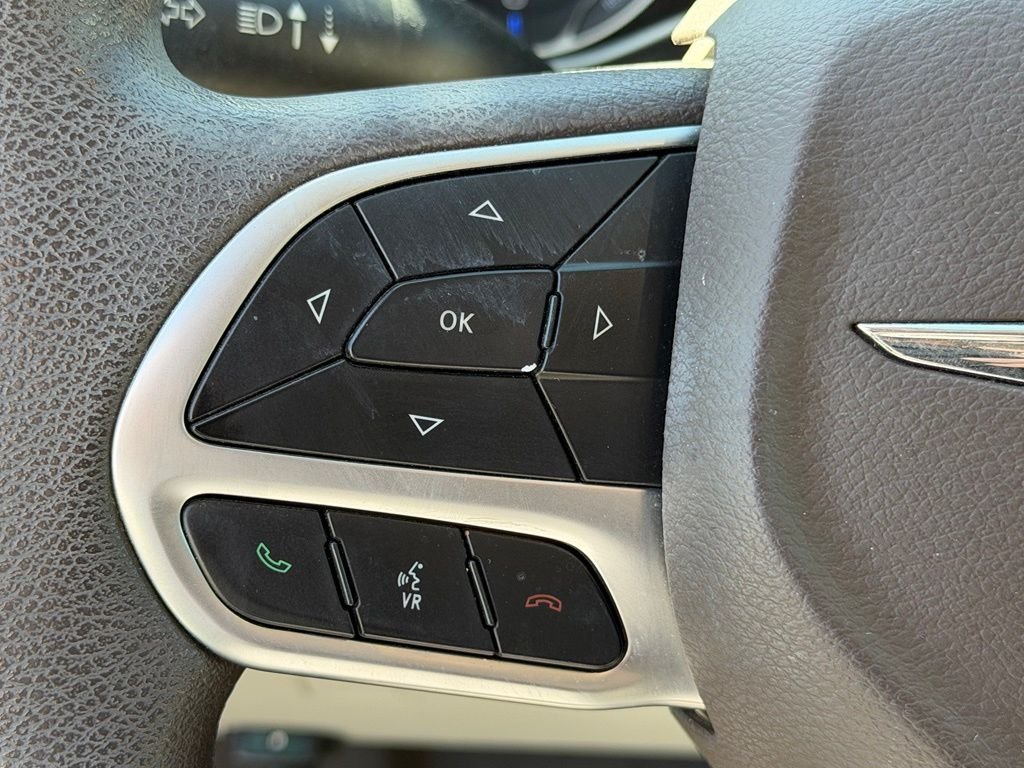 Used 2018 Red Chrysler Touring Plus image 22