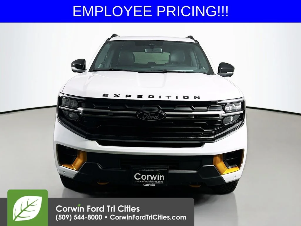 New 2026 Oxford White Ford Tremor image 4