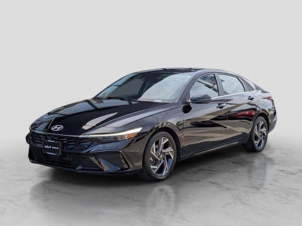 2024 Hyundai Elantra 2.0 Limited IVT's photo