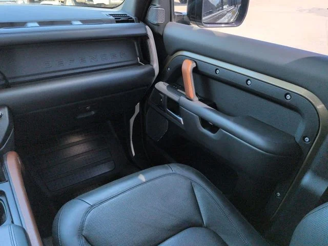 Used 2023 Gondwana Stone Metallic Land Rover X image 15