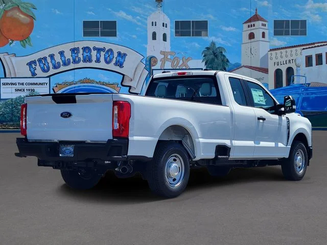 New 2026 Oxford White Ford XL image 4