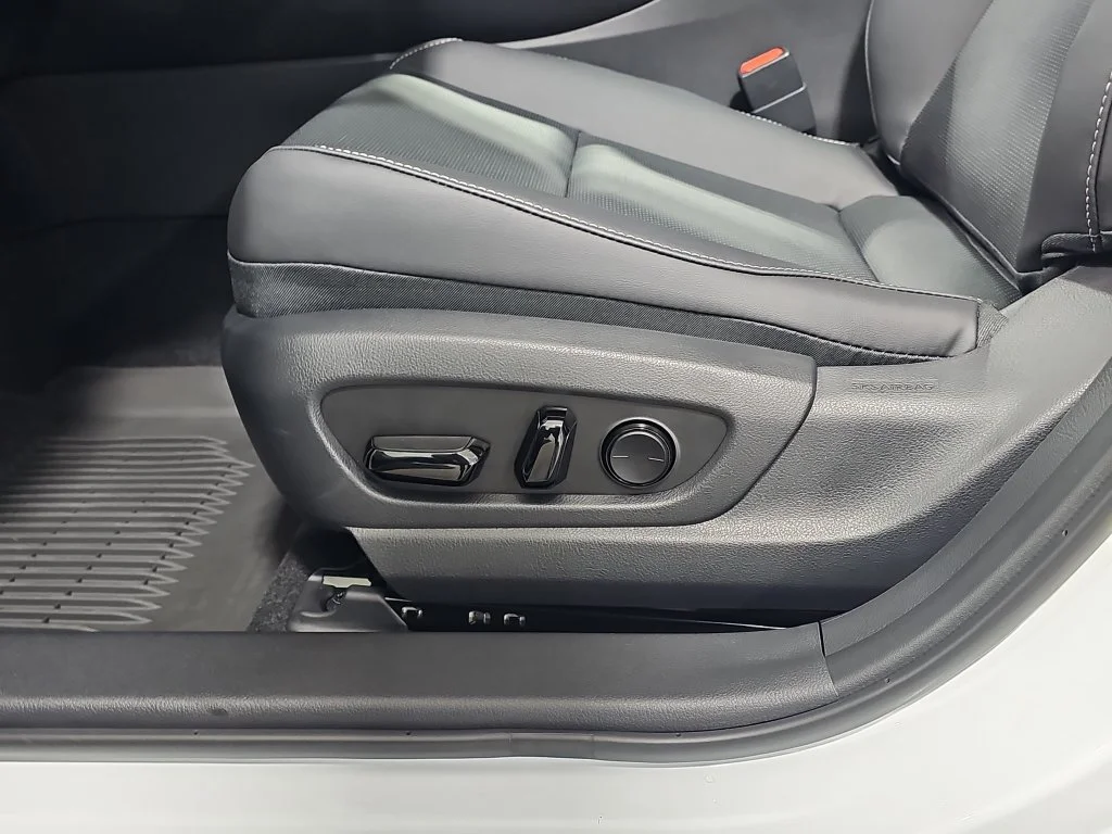 New 2026 Ultra White Lexus PREMIUM AWD image 28
