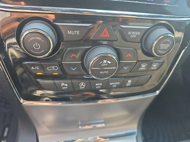 Used 2019 White Jeep Laredo E image 24