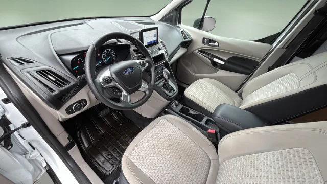 Used 2023 White Ford XLT image 16
