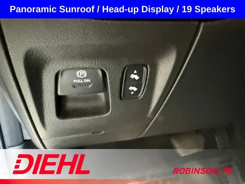 Used 2022 White Ram Limited image 23