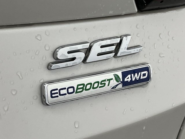 Used 2019 White Platinum Metallic Tri-Coat Ford SEL image 30