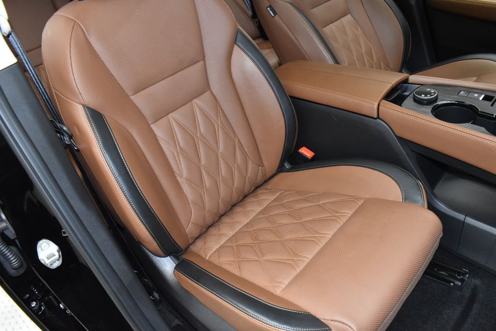 Certified Used 2026 Black Nissan Platinum image 26