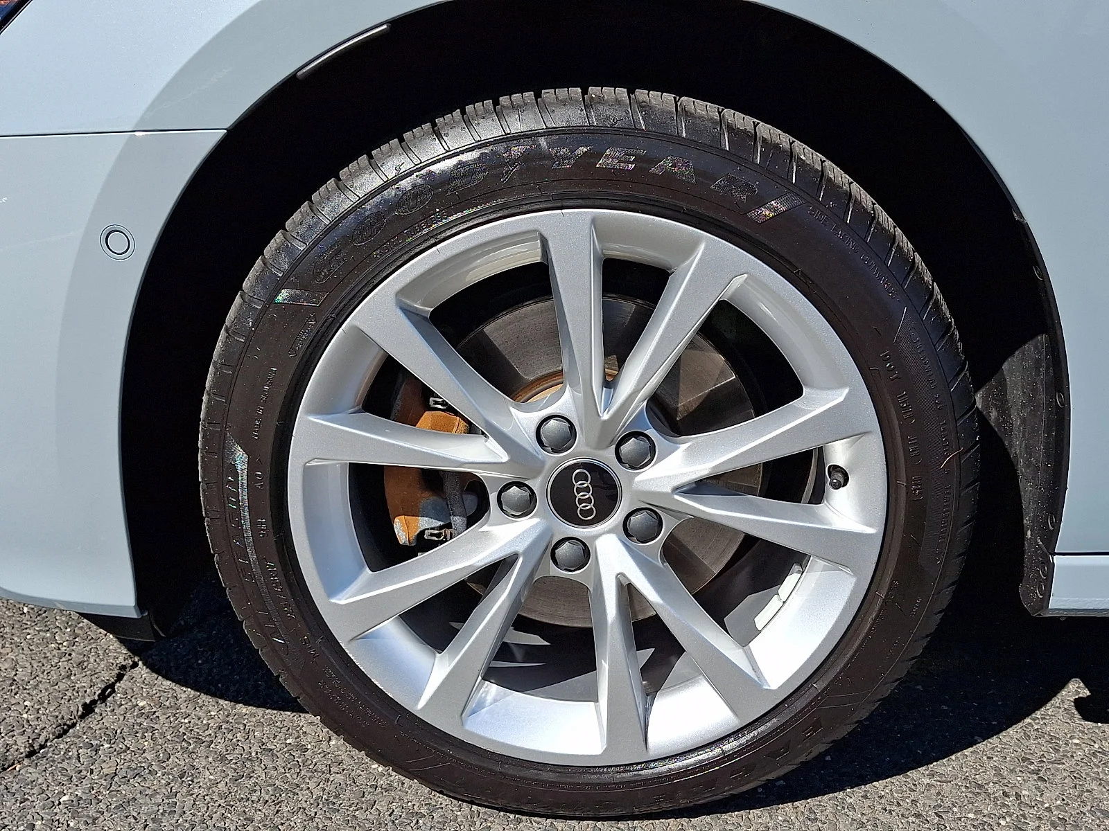 Certified Used 2025 Arrow Gray Pearl Effect   1X1x Audi Premium Plus image 8