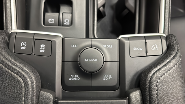 Used 2025 Midnight Black Metallic Toyota XLE image 35