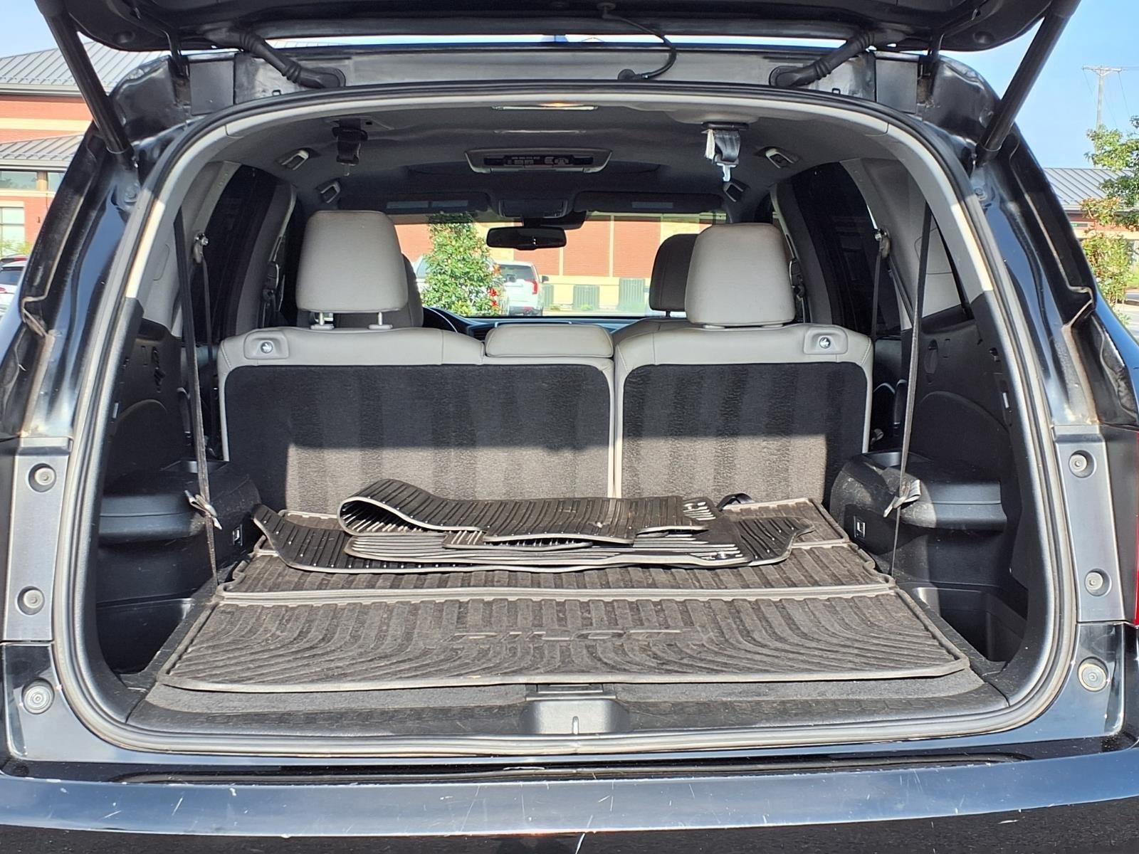 Used 2016 Crystal Black Pearl Honda Touring image 32