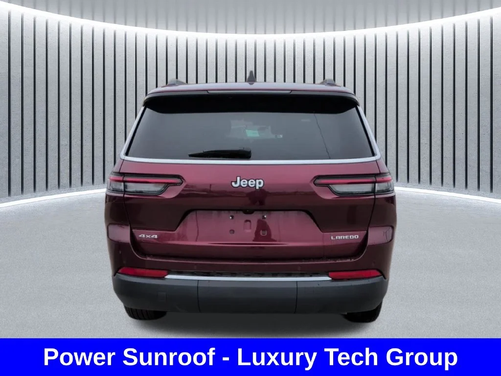 Used 2025 Red Jeep Laredo image 6