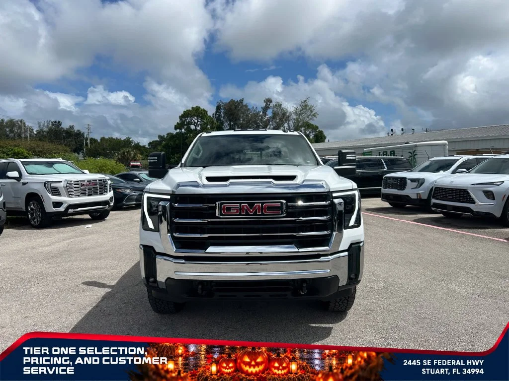 Certified Used 2026 Summit White GMC SLE image 3
