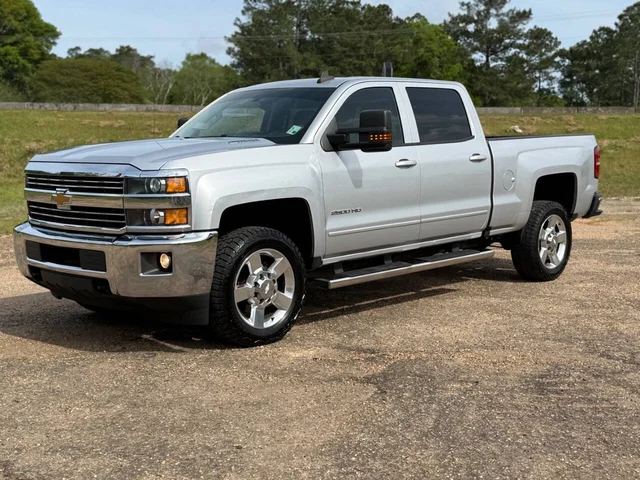 2016 Chevrolet Silverado 2500HD LT 4x2 4dr Crew Cab SB
