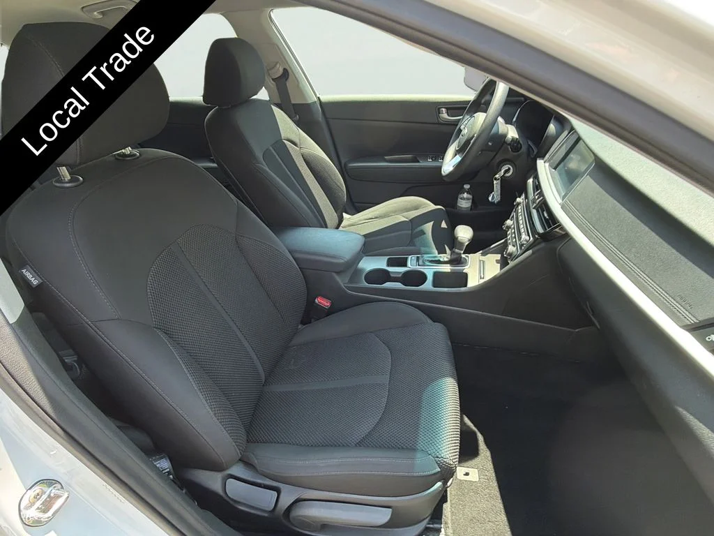 Used 2019 Snow White Pearl Kia LX image 18