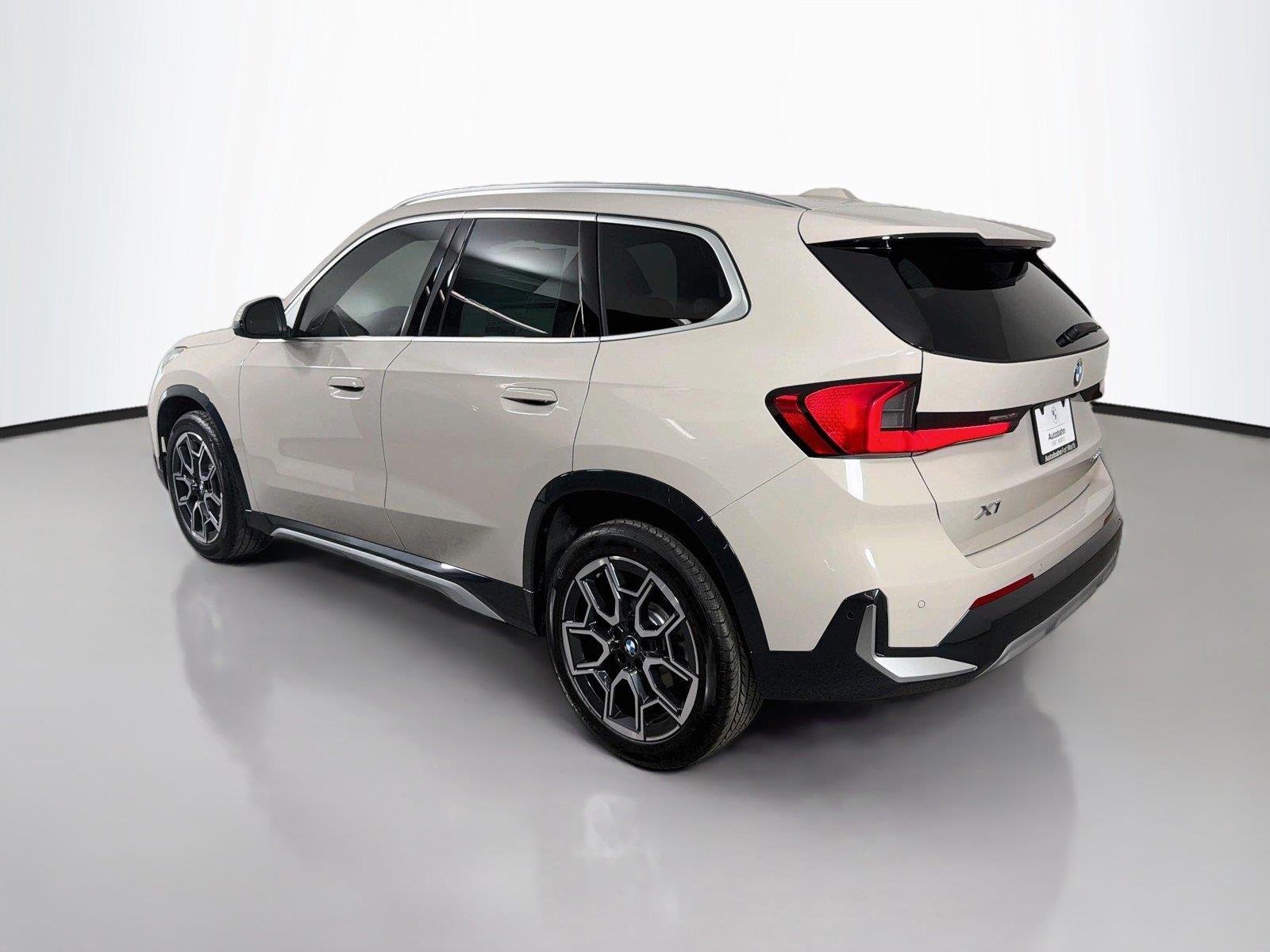 New 2026 Dune Grey Metallic BMW xDrive28i image 7