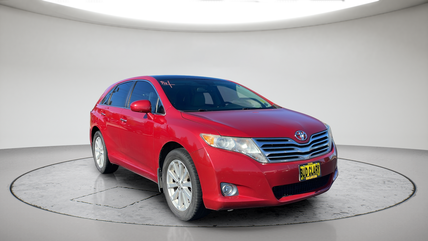 Used 2012 Red Toyota XLE image 3