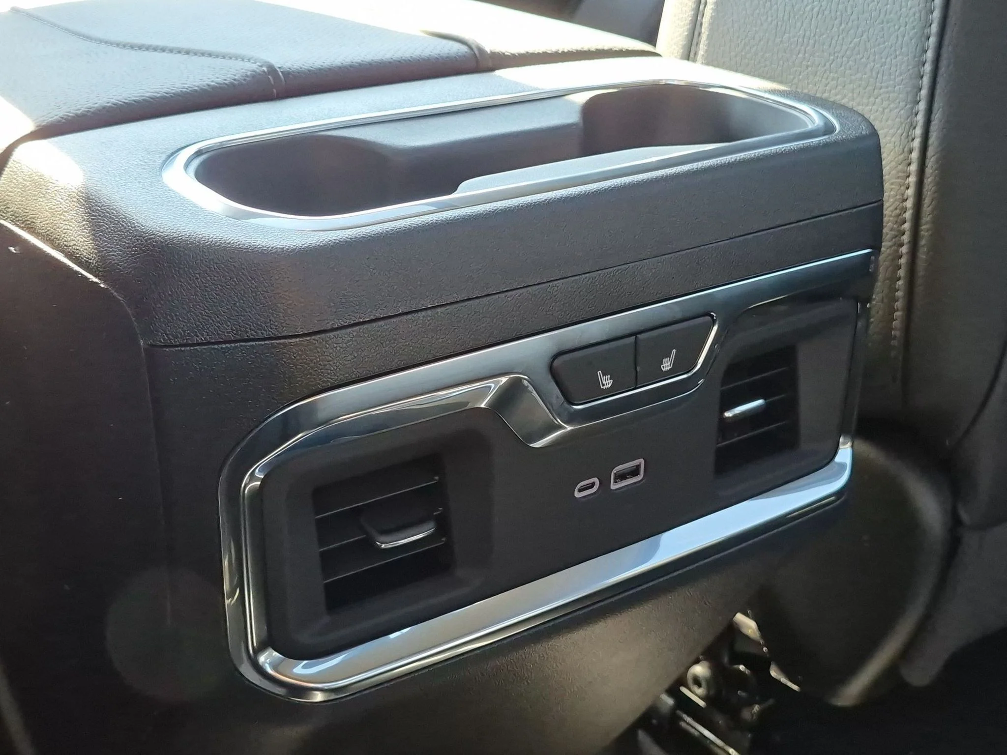 2026 GMC Sierra 1500 Denali - Photo 18