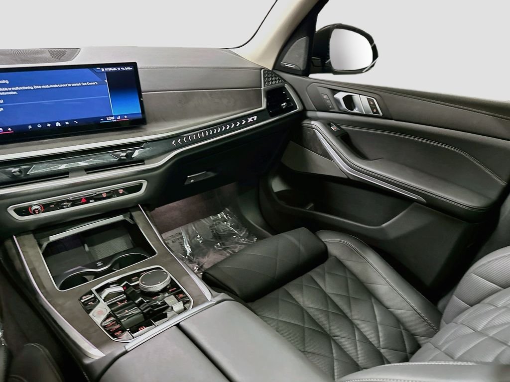 Used 2024 Black Sapphire Metallic BMW xDrive40i image 24