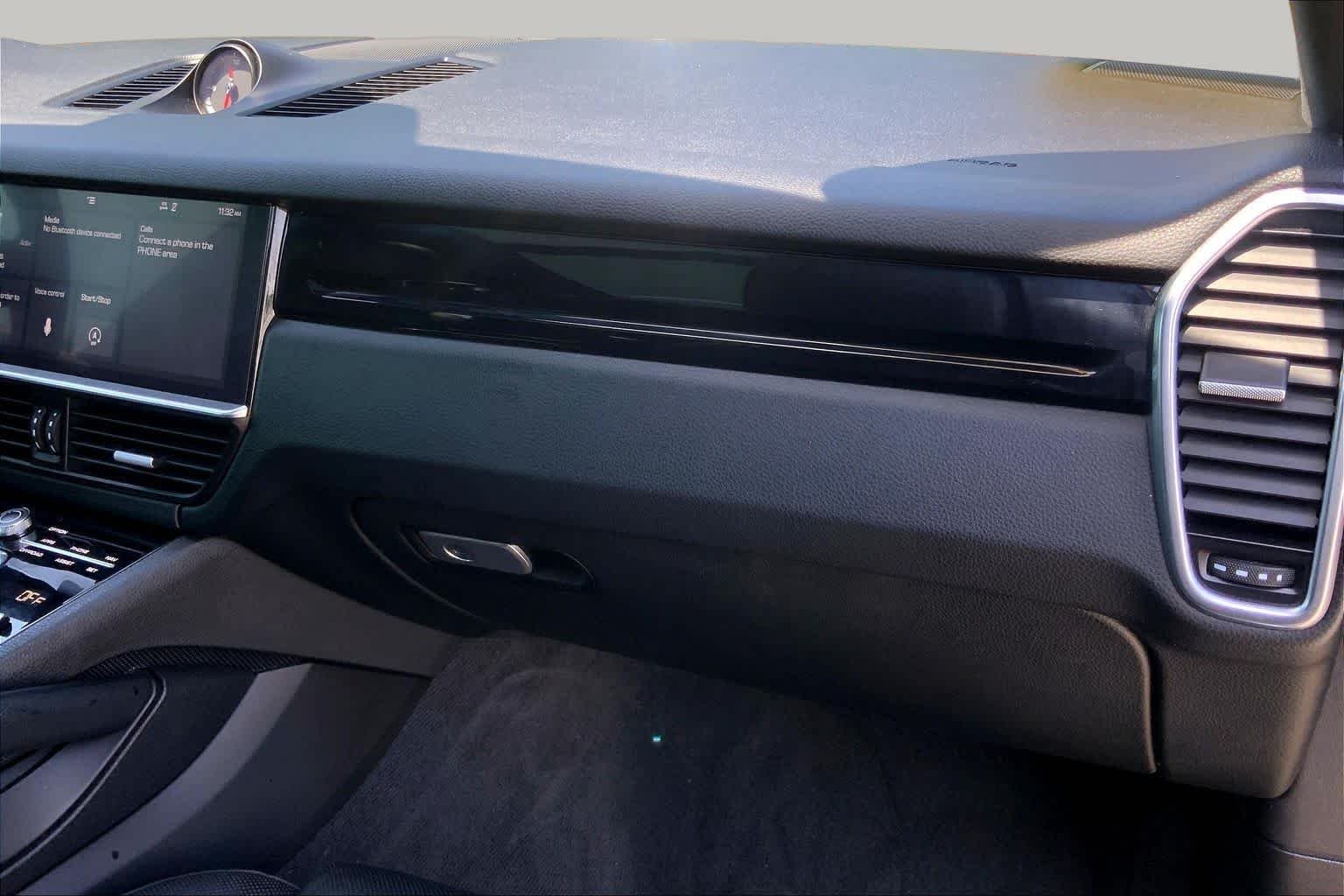 Used 2019 Black Porsche  image 19