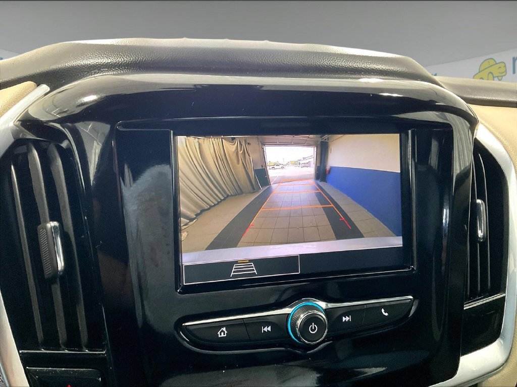 Used 2022 Silver Chevrolet LS image 20