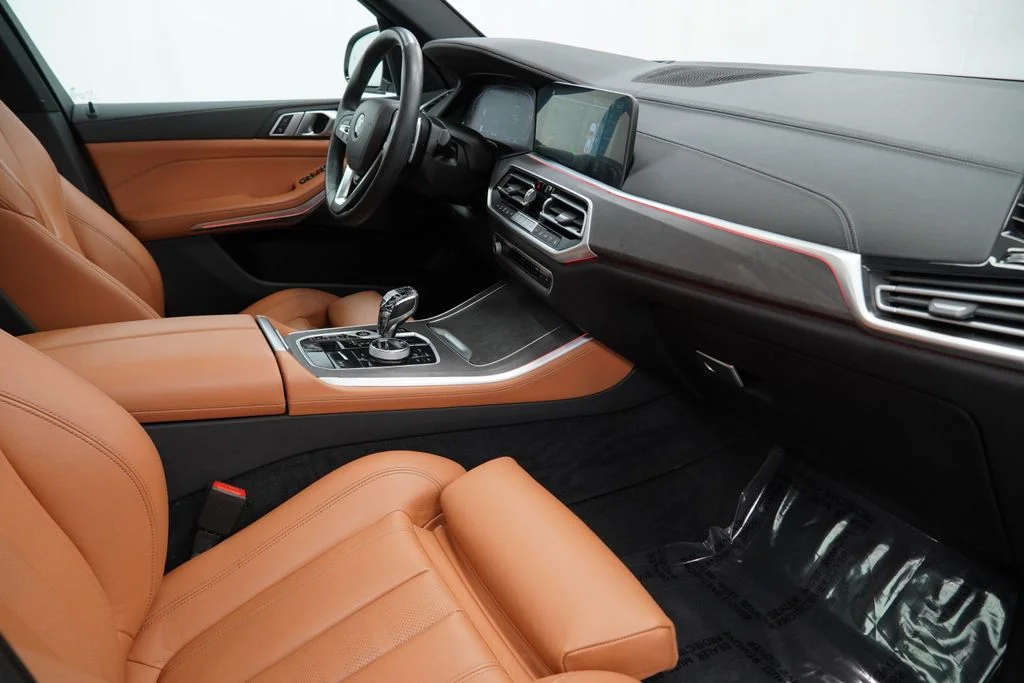Used 2022 White BMW xDrive40i image 40