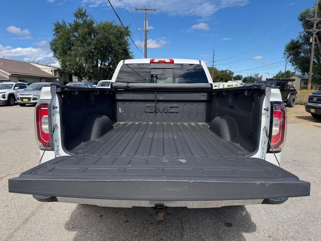 Used 2016 White GMC SLT image 5