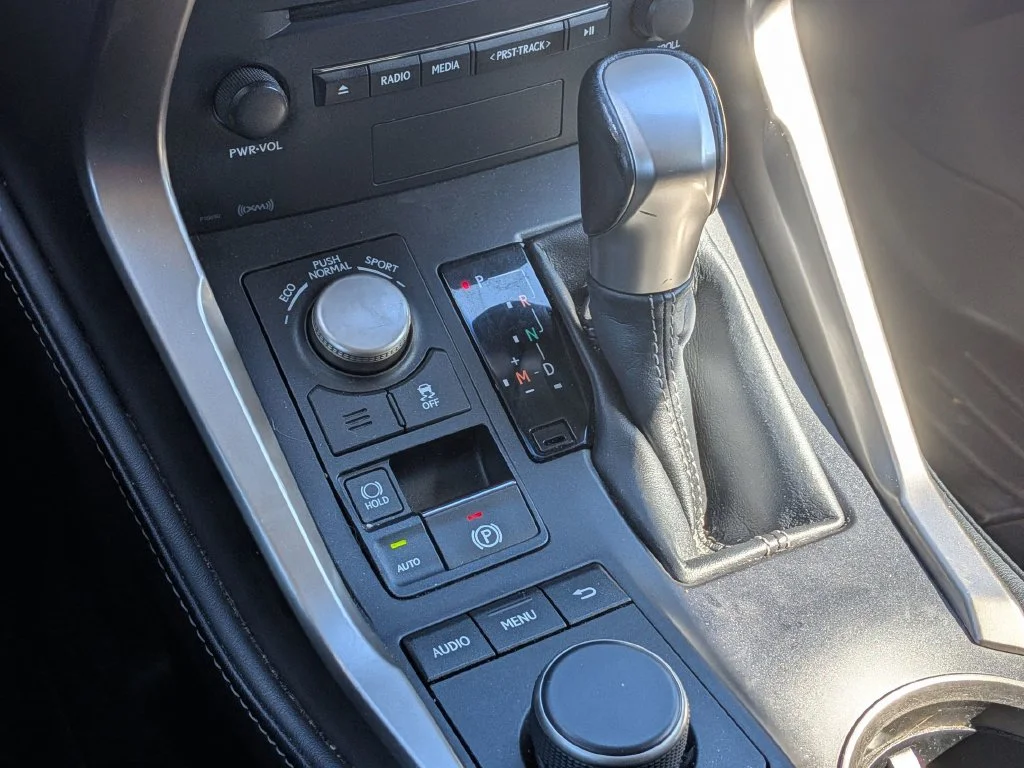 Used 2016 Silver Lexus 200t image 21