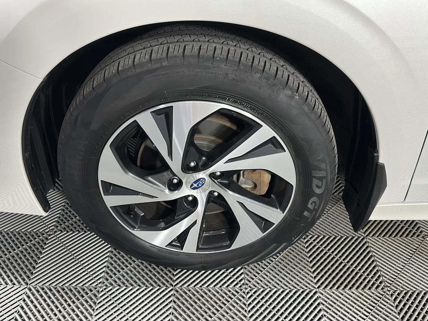 Used 2024 Crystal White Pearl Subaru Premium image 14