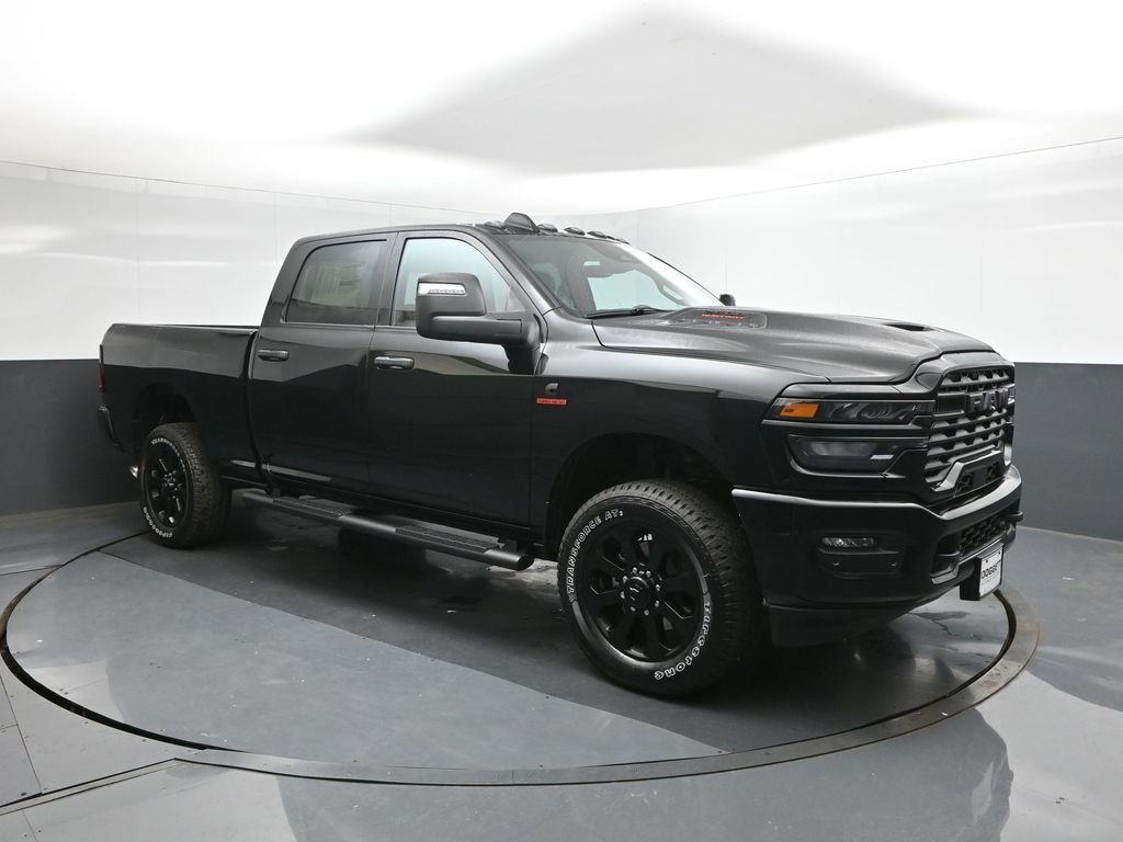 New 2026 Diamond Black Crystal Pearl-Coat Exterior Paint RAM Tradesman image 26
