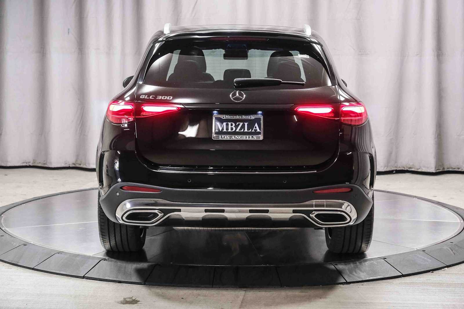 Certified Used 2023 Black Mercedes-Benz GLC 300 image 3