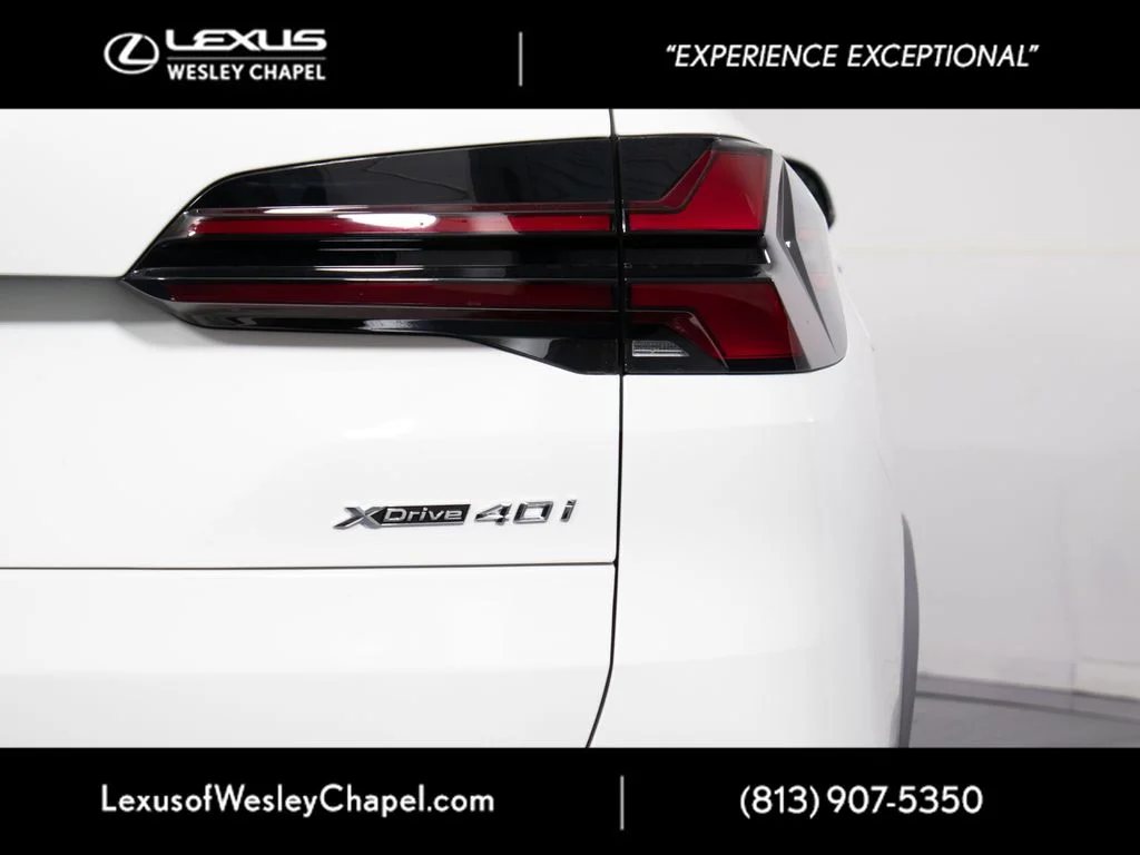 Used 2026 White BMW xDrive40i image 8