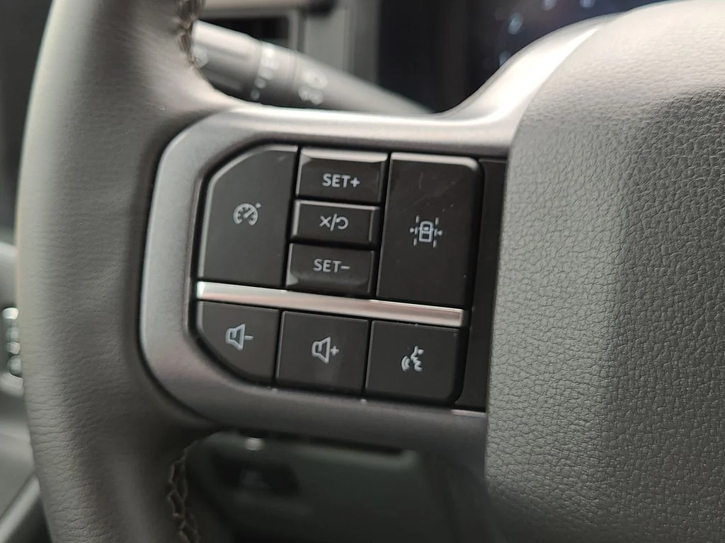 Used 2025 White Ford XLT image 29