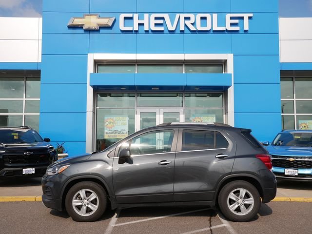 Used 2018 Chevrolet Trax LT with VIN KL7CJLSB0JB587362 for sale in Roseville, Minnesota
