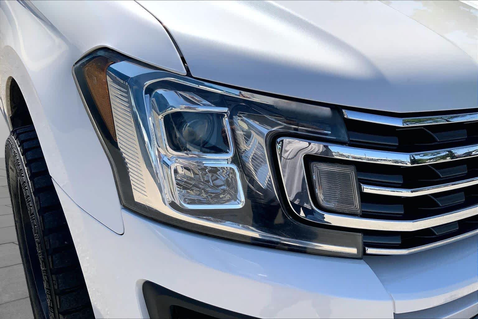 Used 2018 White Platinum Metallic Tri-Coat Ford XLT image 28